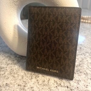 Michael Kors Jet Set Wallet in Brown/Tan